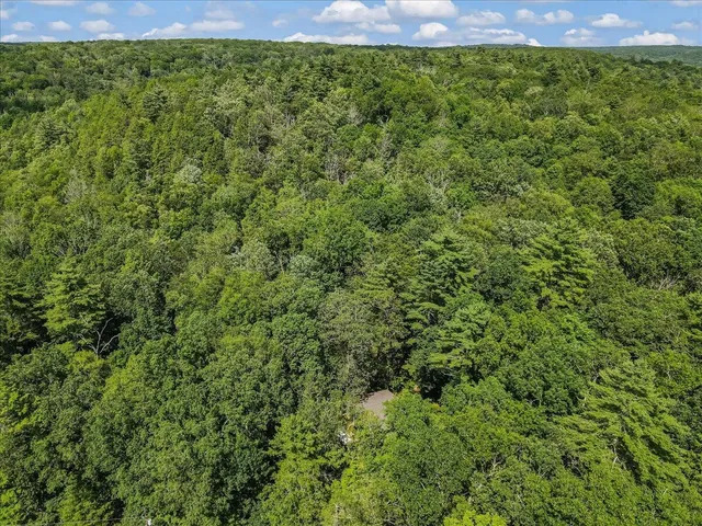 $337,000 | 169 Sportsmen Drive, Cresco, PA 18326