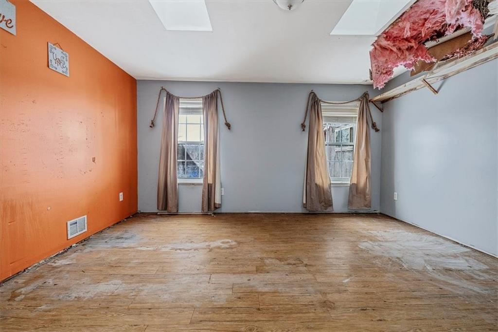 836 Saxonburg Road Butler, PA 16002 - Photo 26 of 49 a view of an empty room with window