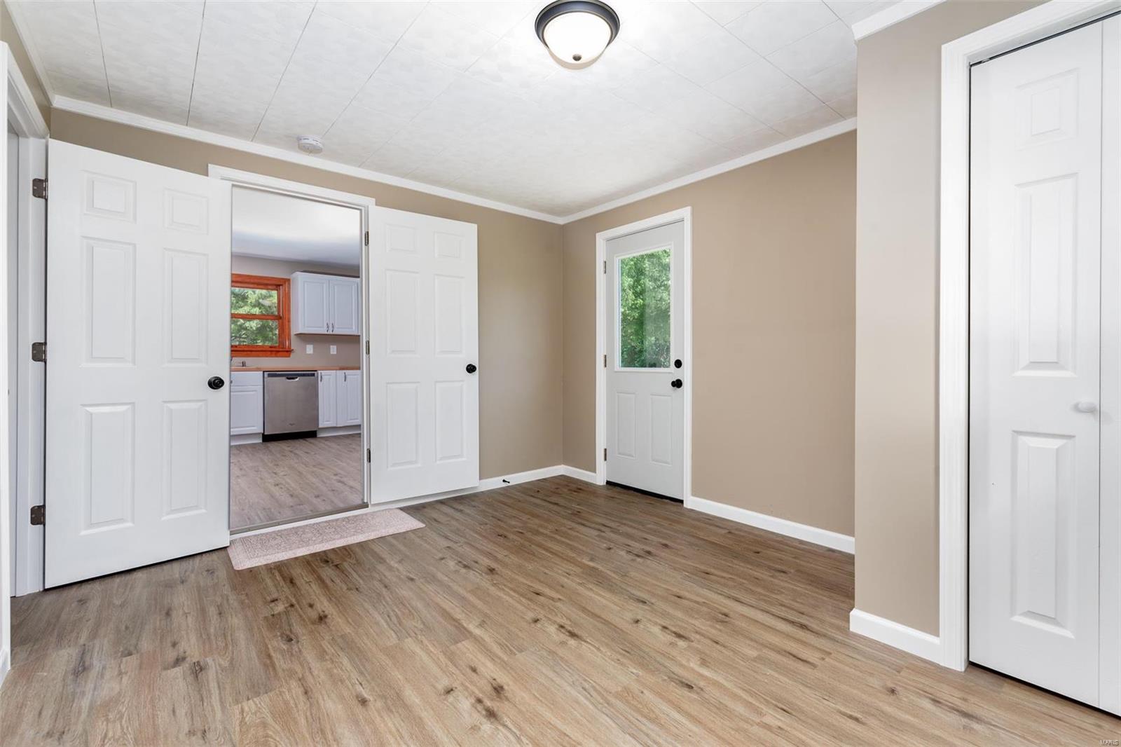 1059 Teson Road Hazelwood, MO 63042 - Photo 15 of 19 Gallery Image 15