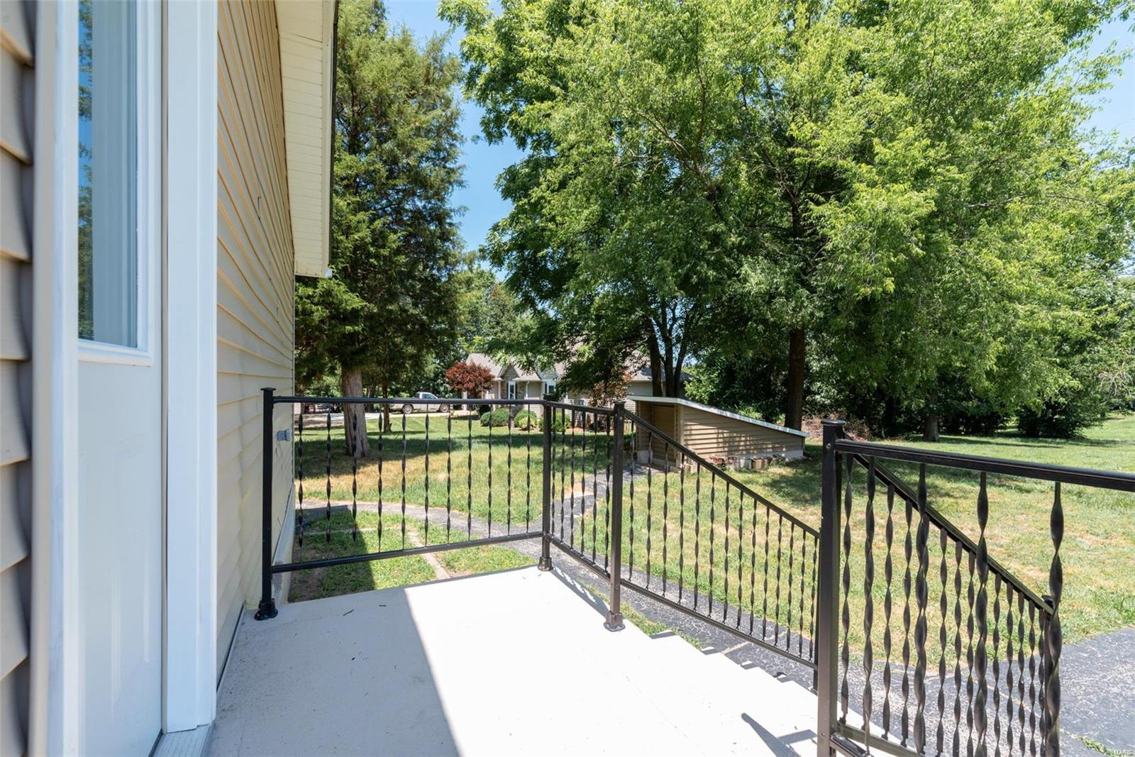 1059 Teson Road Hazelwood, MO 63042 - Photo 17 of 19 Gallery Image 17
