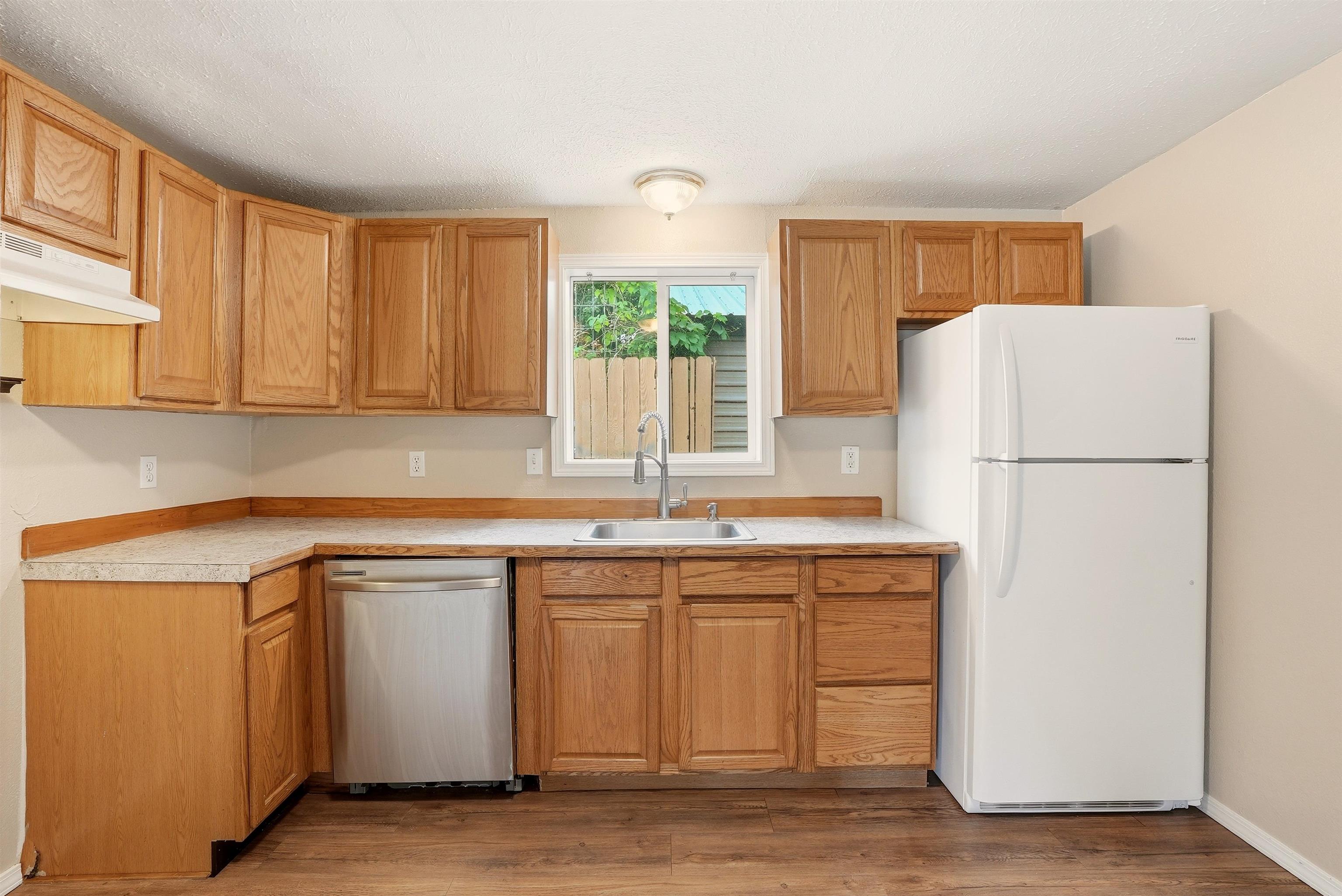 104-108 North Colville Road Deer Park, WA 99006 - Photo 4 of 47