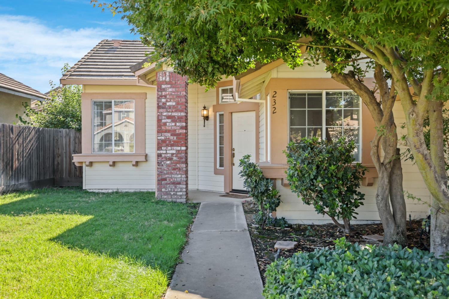 232 Ruess Road Ripon, CA 95366 - Photo 2 of 28