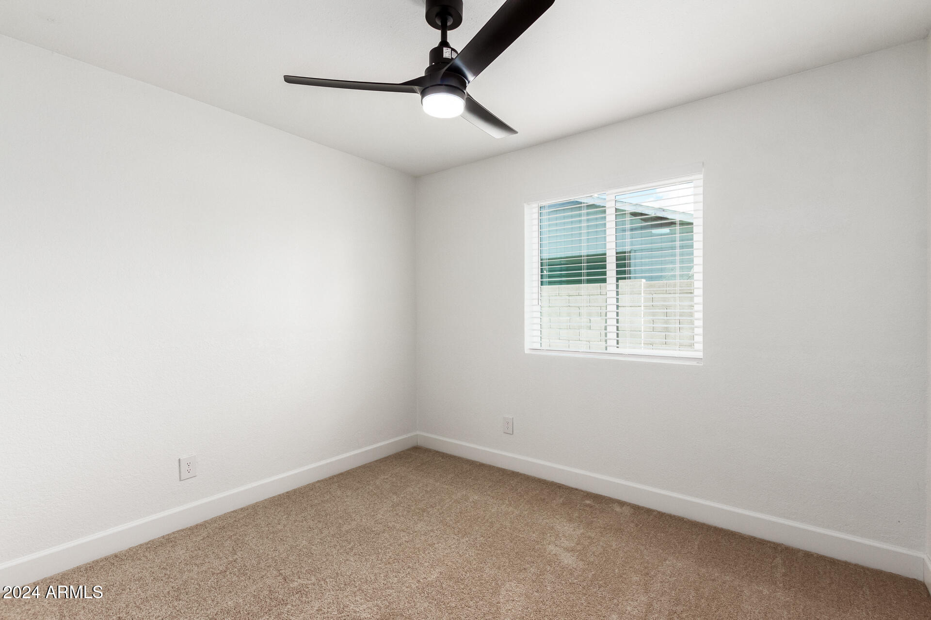 1529 West Utopia Road Phoenix, AZ 85027 - Photo 19 of 35 23 - Utopia