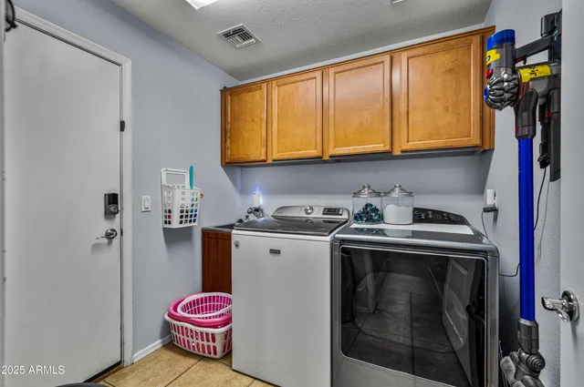 $715,000 | 1155 West Laredo Avenue, Gilbert, AZ 85233