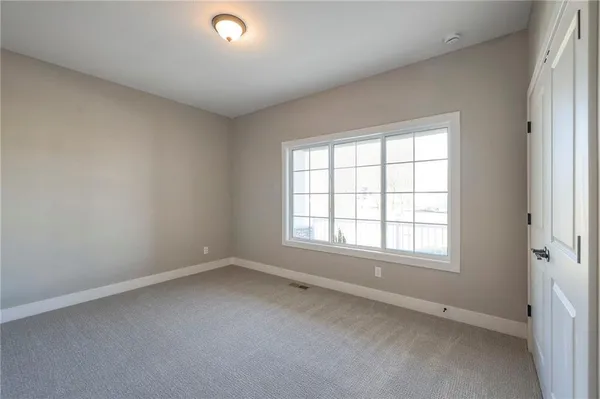 $469,900 | 11207 Trevor Drive, Peculiar, MO 64078