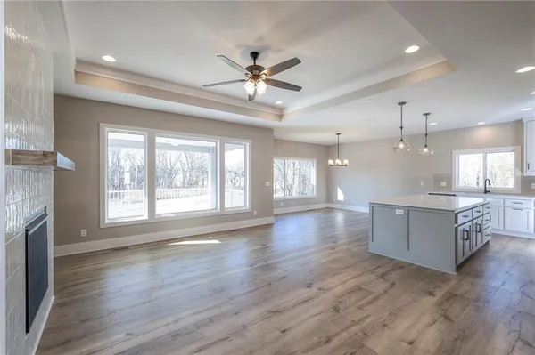 $469,900 | 11207 Trevor Drive, Peculiar, MO 64078