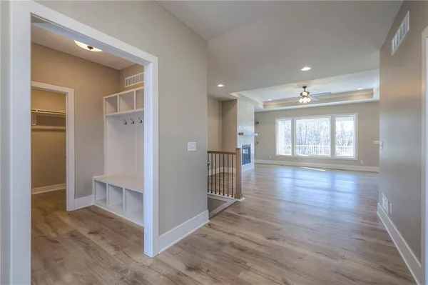 $469,900 | 11207 Trevor Drive, Peculiar, MO 64078