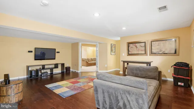 $874,900 | 8921 Mayhew Court, Lorton, VA 22079