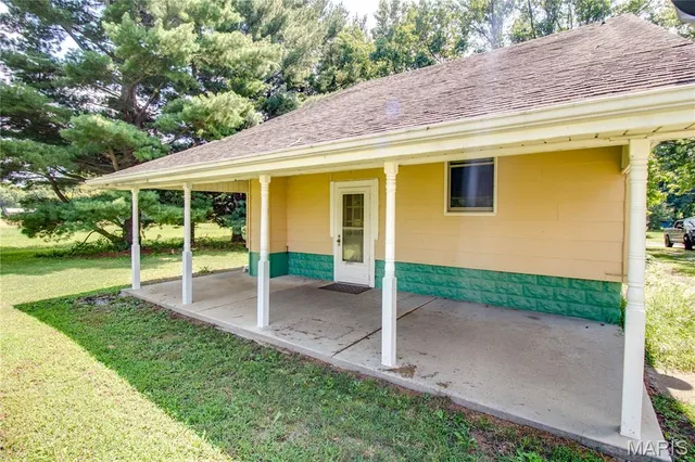 $120,000 | 13554 Cannedy Road, Carlinville, IL 62626