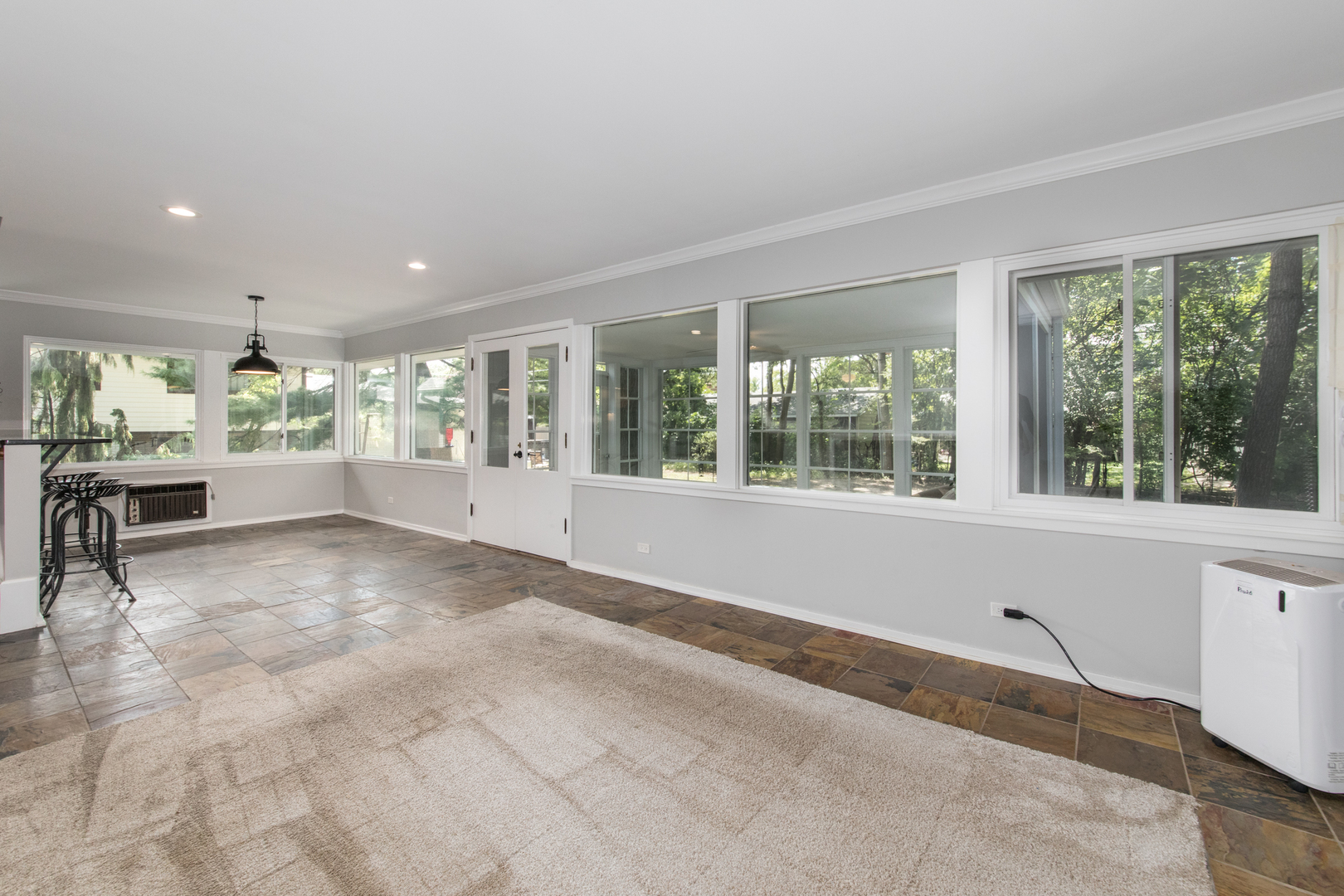 708 Wesley Drive Park Ridge, IL 60068 - Photo 14 of 29 Gallery Image 14