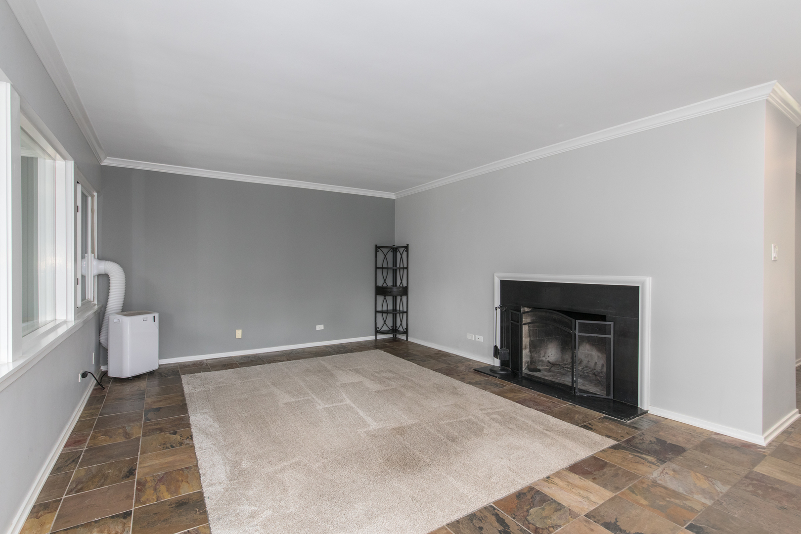 708 Wesley Drive Park Ridge, IL 60068 - Photo 10 of 29 Gallery Image 10