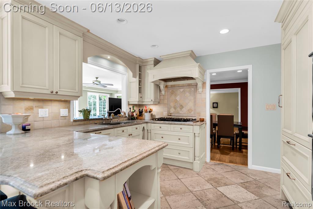2620 Wendover Road Bloomfield Hills, MI 48302 - Photo 12 of 56
