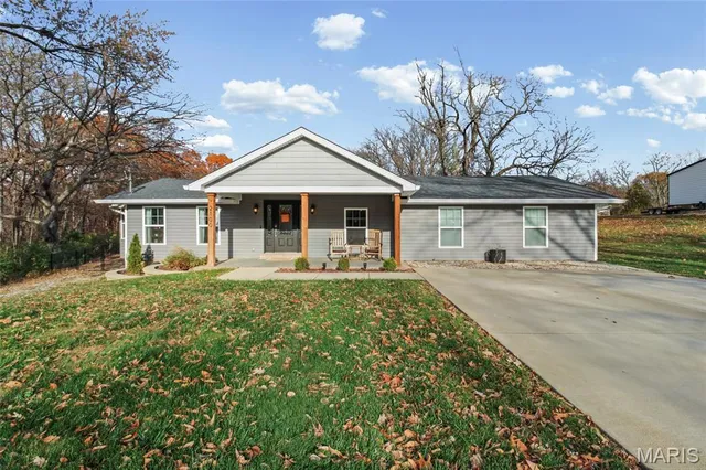 $390,000 | 2100 Highway 61, Festus, MO 63028