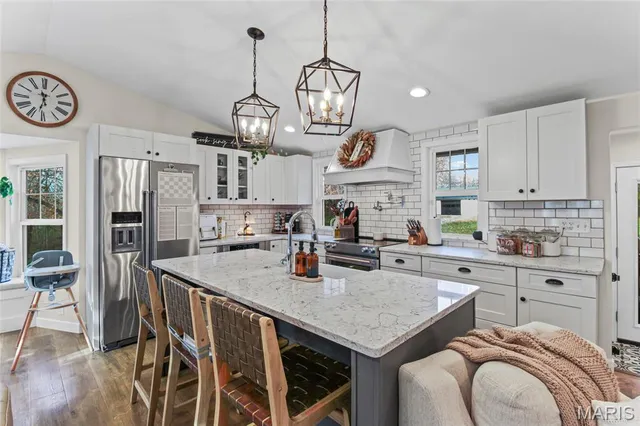 $390,000 | 2100 Highway 61, Festus, MO 63028