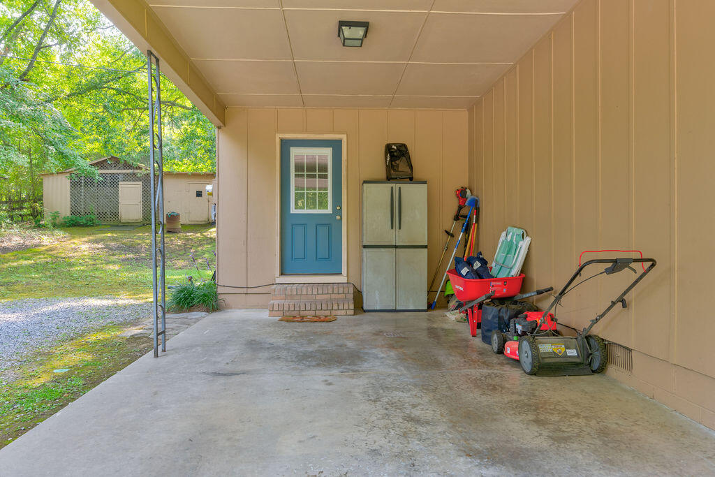 2329 Cave Hollow Road Northeast Dalton, GA 30721 - Photo 5 of 44 2329NECoveHollowRoad-18