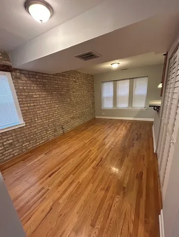 $1,775 | 2340 West Granville Avenue, Unit 1, Chicago, IL 60659