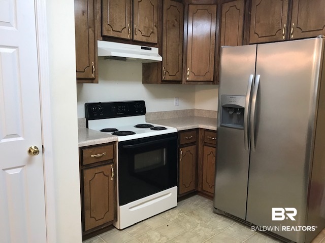 221 Scott Road Brewton, AL 36426 - Photo 14 of 18 Kitchen
