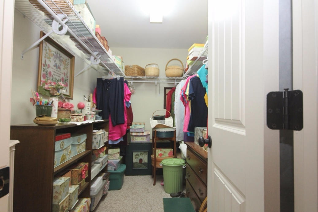 402 Hunters Ridge Road DeFuniak Springs, FL 32433 - Photo 14 of 22 Master Closet