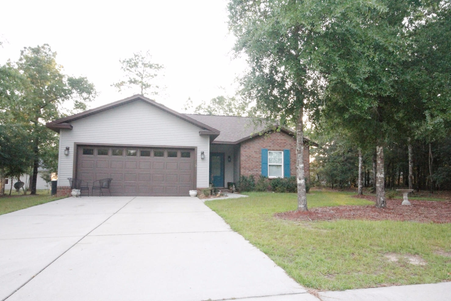 402 Hunters Ridge Road DeFuniak Springs, FL 32433 - Photo 2 of 22 Front Yard