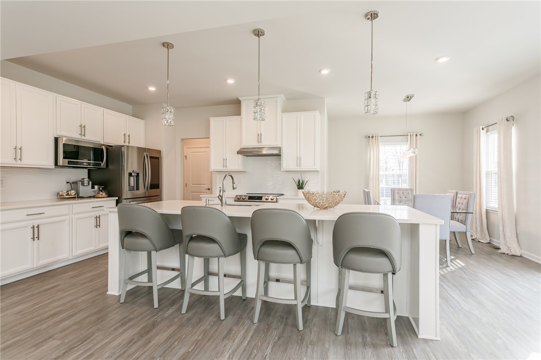 379 Anna Circle Webster, NY 14580 - Photo 12 of 47