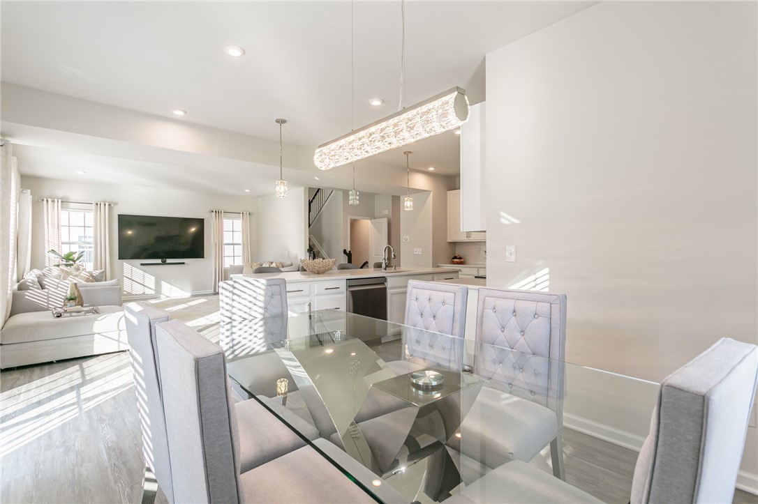 379 Anna Circle Webster, NY 14580 - Photo 18 of 47