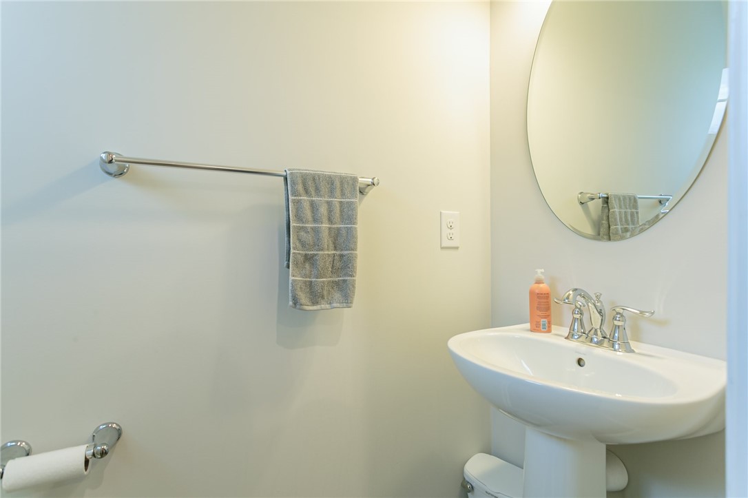 379 Anna Circle Webster, NY 14580 - Photo 24 of 47