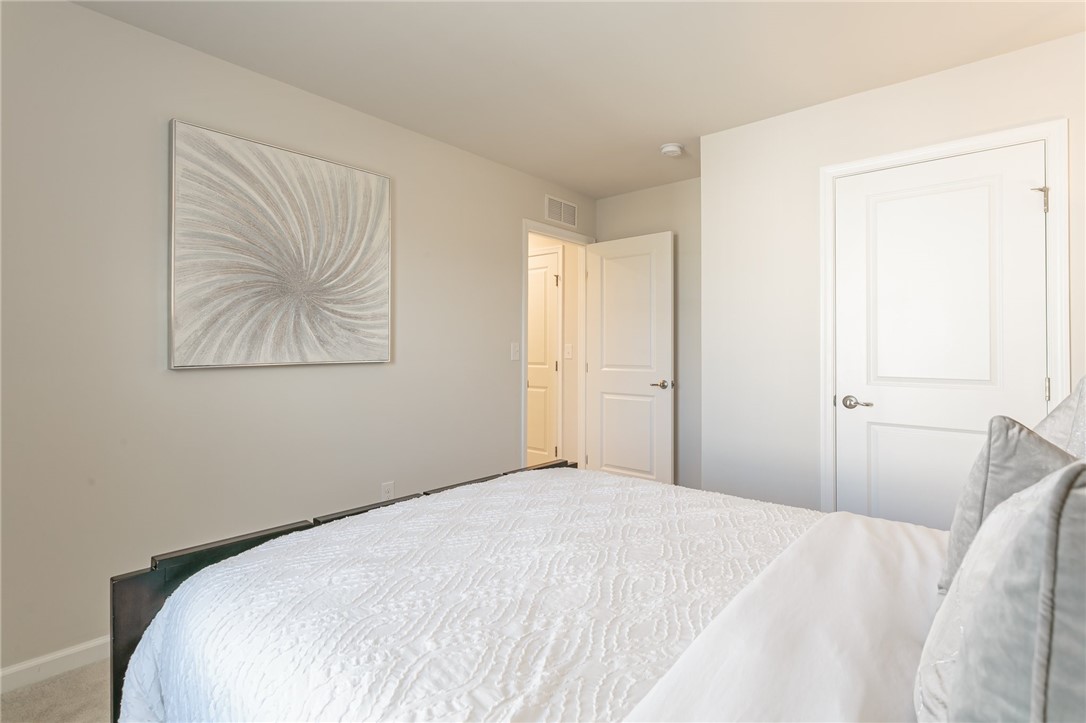 379 Anna Circle Webster, NY 14580 - Photo 29 of 47