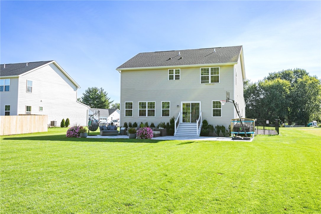 379 Anna Circle Webster, NY 14580 - Photo 8 of 47