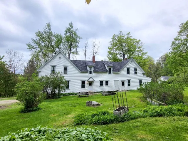 $264,900 | 15 Highland Avenue, Wilton, ME 04294