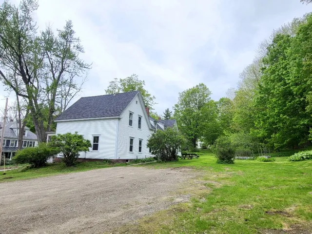 $264,900 | 15 Highland Avenue, Wilton, ME 04294