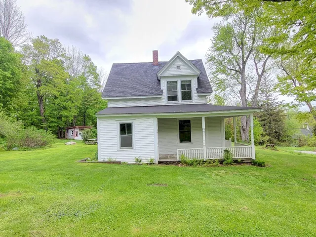 $264,900 | 15 Highland Avenue, Wilton, ME 04294