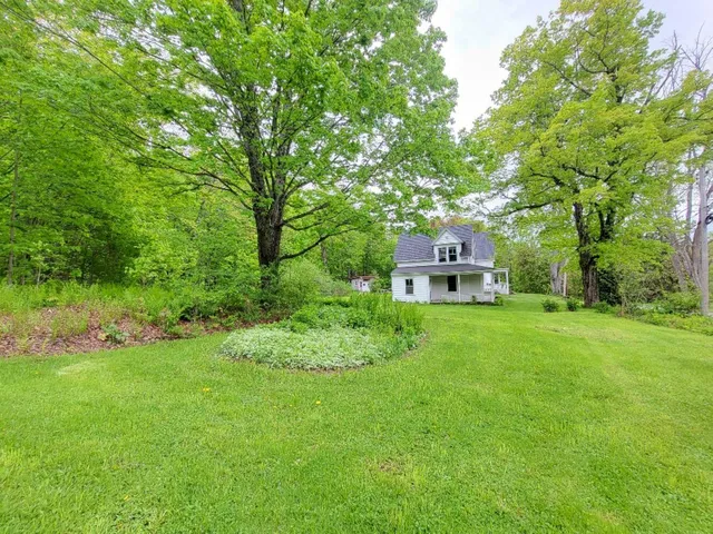 $264,900 | 15 Highland Avenue, Wilton, ME 04294