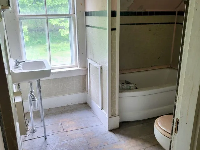 $264,900 | 15 Highland Avenue, Wilton, ME 04294