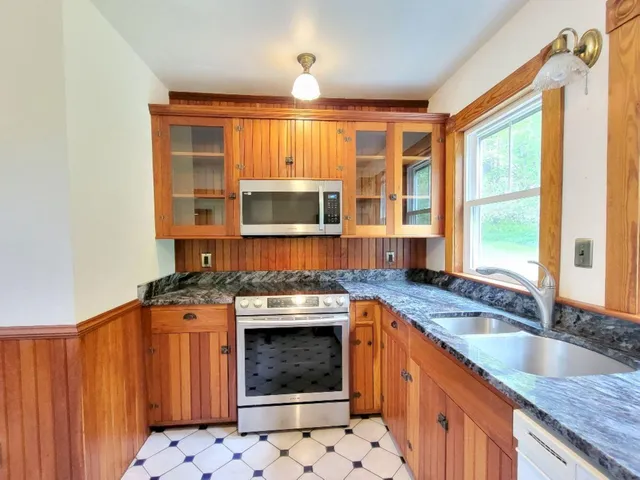 $264,900 | 15 Highland Avenue, Wilton, ME 04294