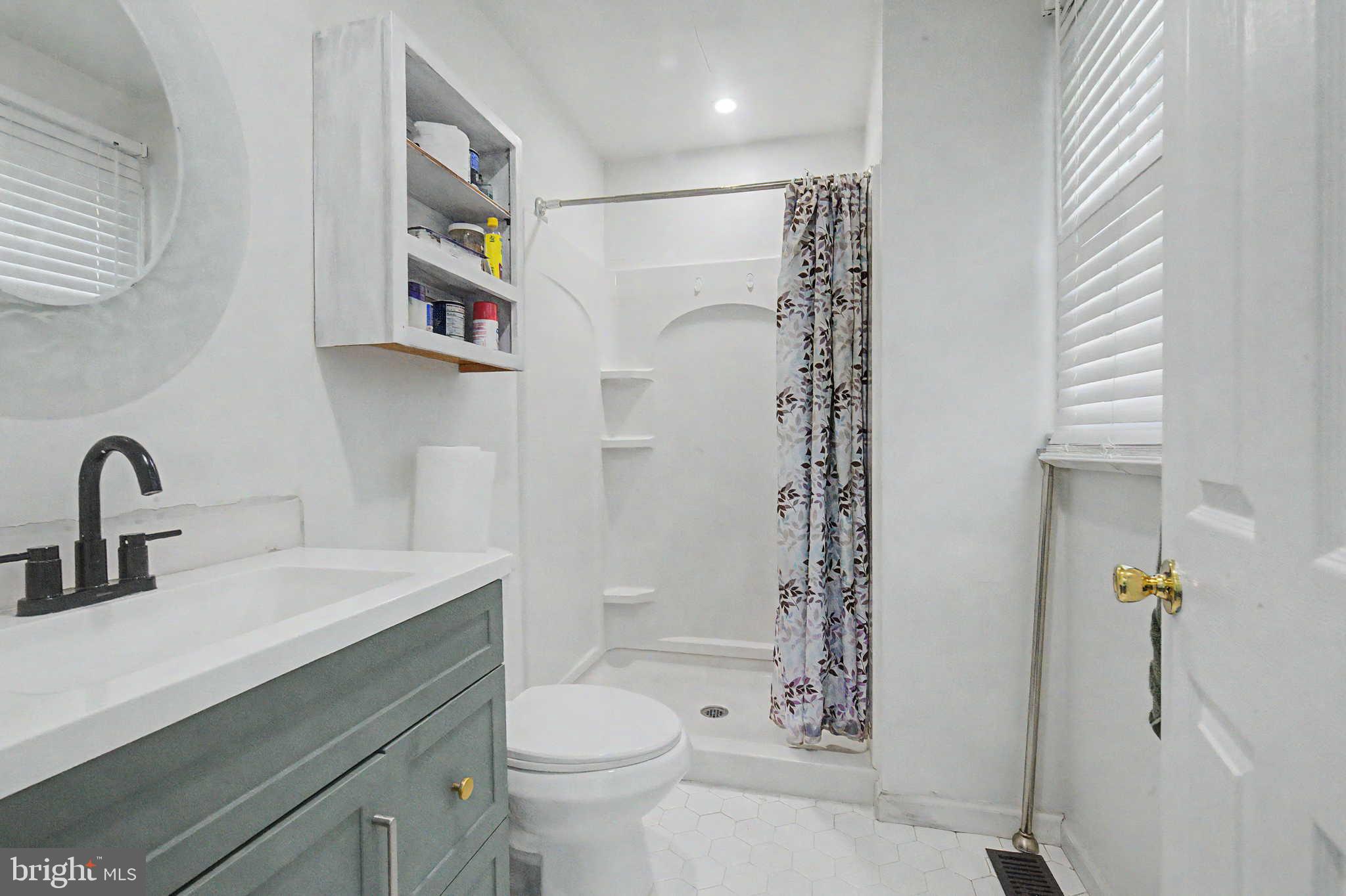 15 Winfield Road Sicklerville, NJ 08081 - Photo 13 of 17