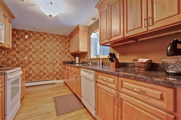 3 Harrington Road Framingham, MA 01701 - Photo 11 of 29 Gallery Image 11
