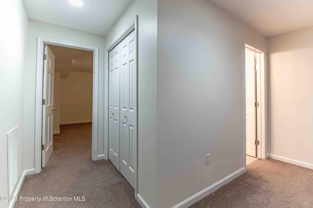 $1,975 | 4013 Pond View Drive, Clarks Summit, PA 18411