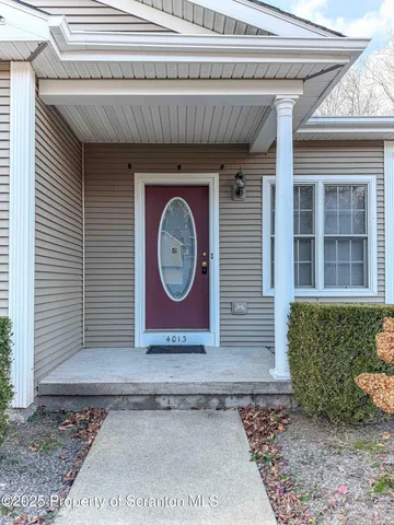 $1,975 | 4013 Pond View Drive, Clarks Summit, PA 18411