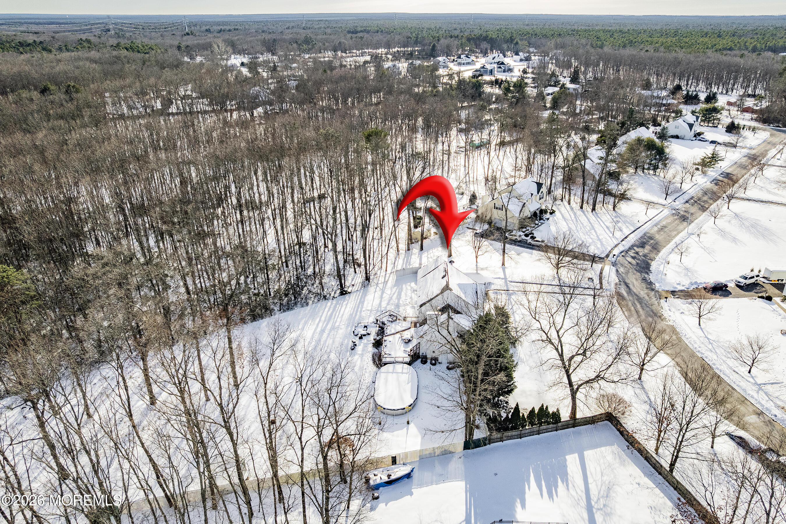 9 Kindling Way Jackson, NJ 08527 - Photo 33 of 35 43-Left Aerial with arrow