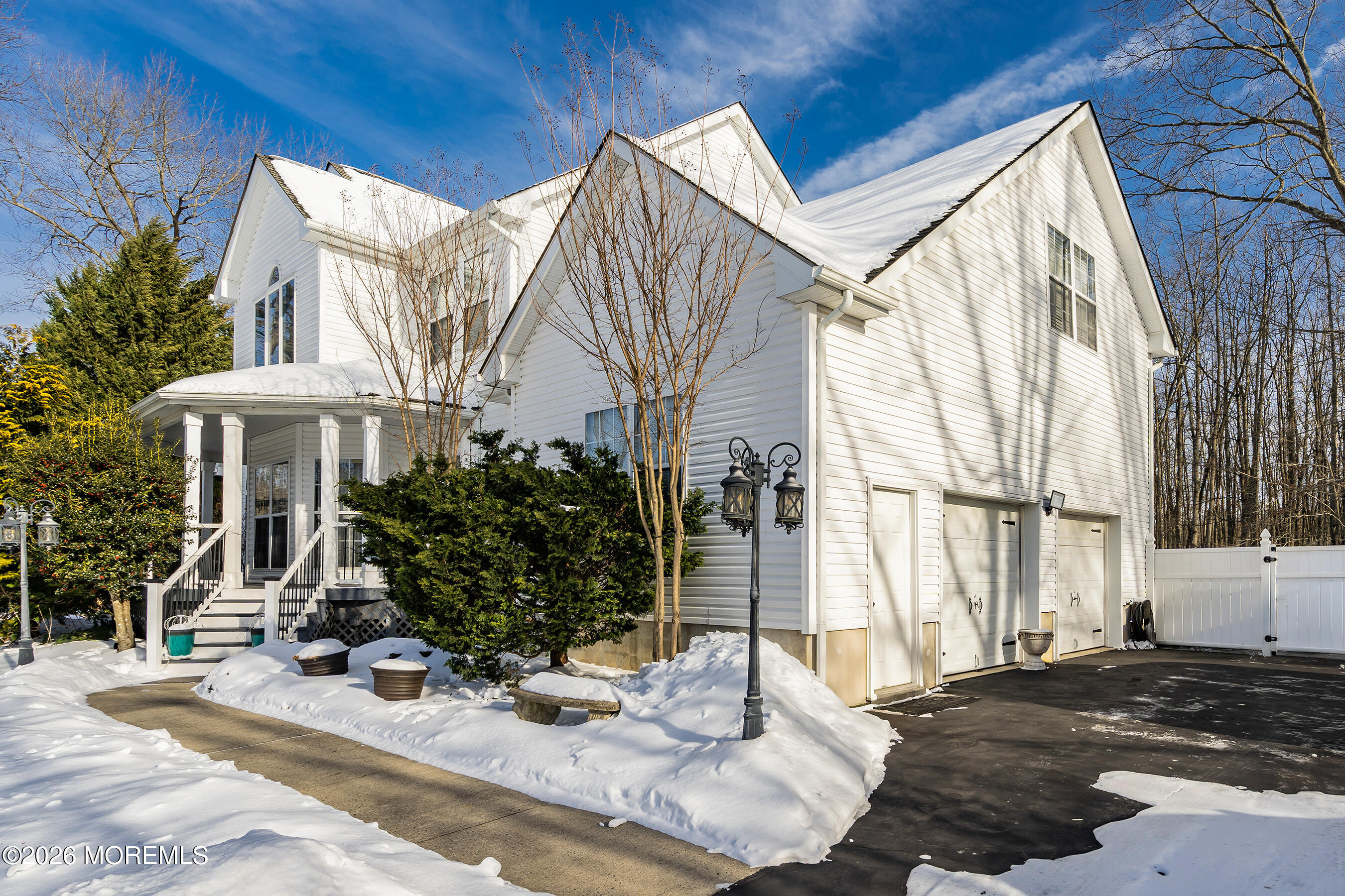 9 Kindling Way Jackson, NJ 08527 - Photo 4 of 35 03-Motorcourt