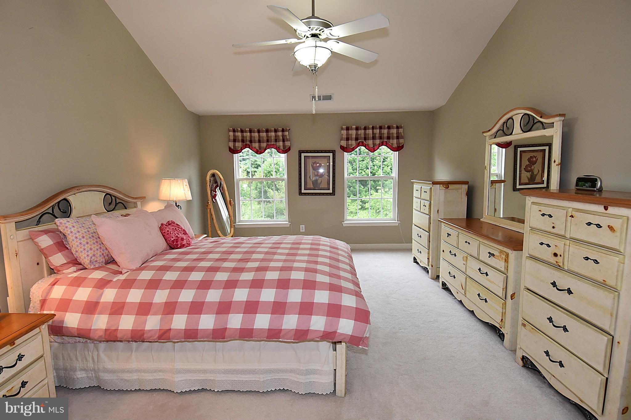 18811 Severn Road Gaithersburg, MD 20879 - Photo 19 of 30 Bedroom (Master)