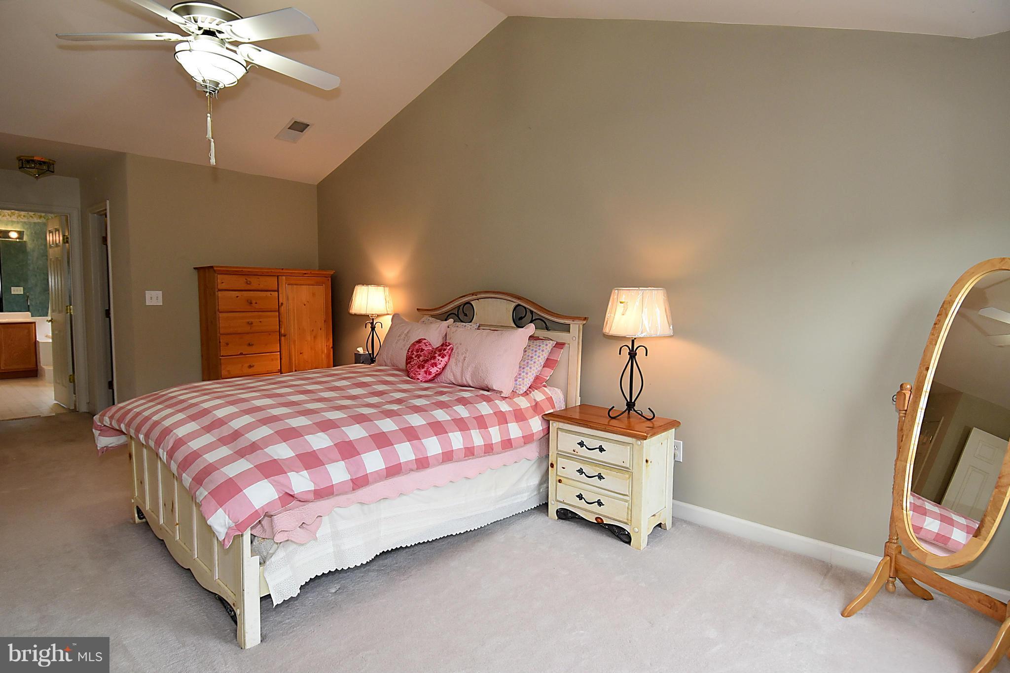 18811 Severn Road Gaithersburg, MD 20879 - Photo 20 of 30 Bedroom (Master)