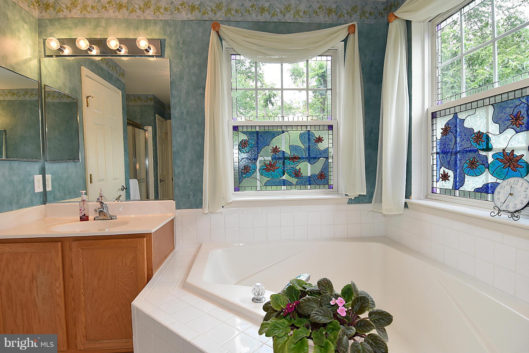 18811 Severn Road Gaithersburg, MD 20879 - Photo 21 of 30 Bedroom (Master)