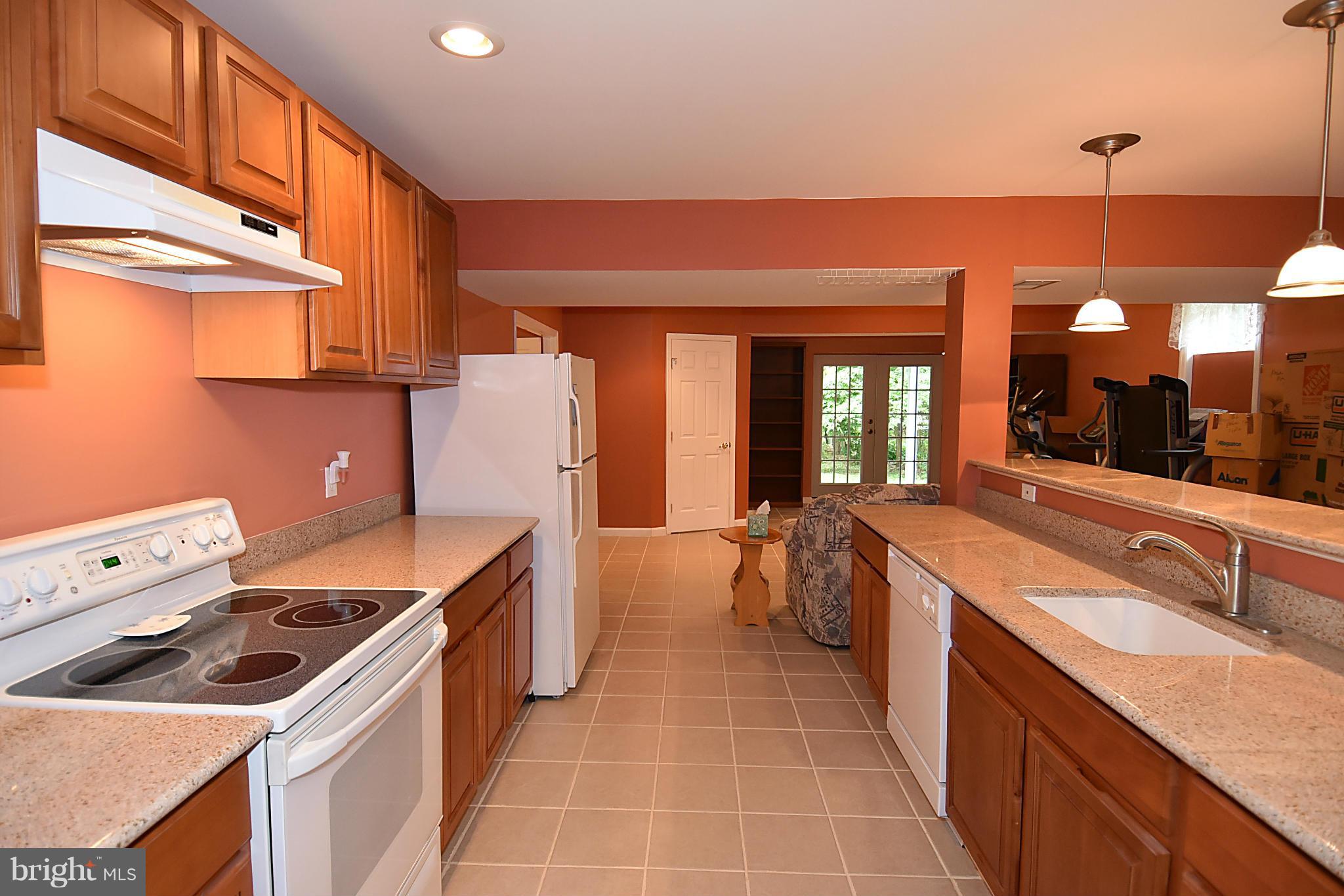18811 Severn Road Gaithersburg, MD 20879 - Photo 26 of 30 Lower Level Kitchen Area