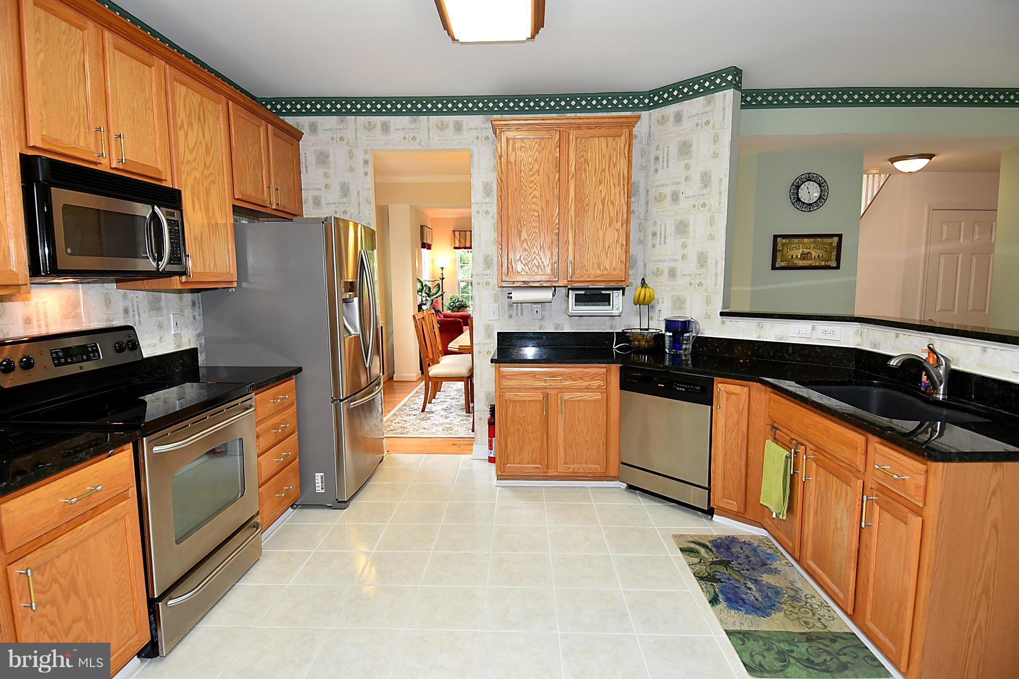 18811 Severn Road Gaithersburg, MD 20879 - Photo 6 of 30 Kitchen