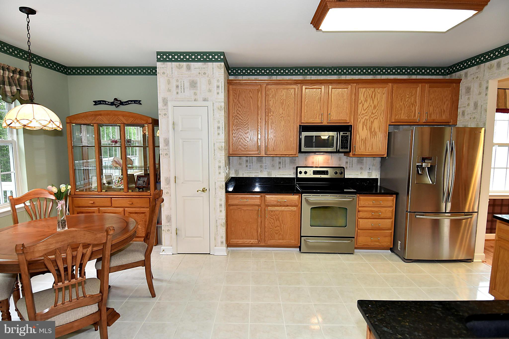18811 Severn Road Gaithersburg, MD 20879 - Photo 7 of 30 Kitchen