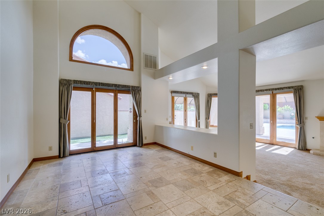 7647 Boca Raton Drive Las Vegas, NV 89113 - Photo 6 of 33 Gallery Image 6
