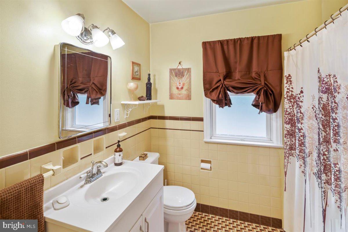 1010 Upper River Road Ewing, NJ 08628 - Photo 14 of 31 First Floor Full Bathroom