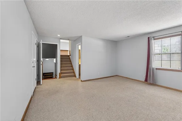 $395,000 | 15200 West Ellsworth Court, Olathe, KS 66062