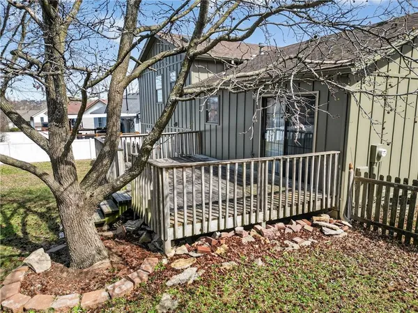 $395,000 | 15200 West Ellsworth Court, Olathe, KS 66062